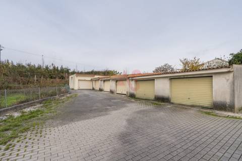 Andar de Moradia T3, localizada em zona tranquila de Fafe, em ótimo estado de conservação