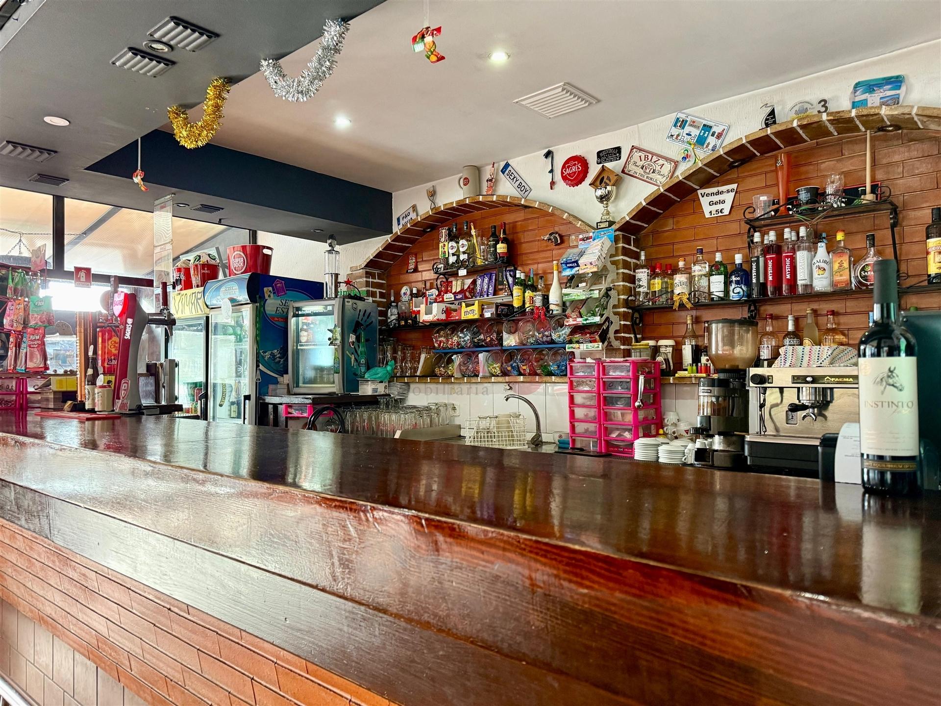 Trespasse de Café em Figueiró – Paços de Ferreira | Espaço com 91,5 m²