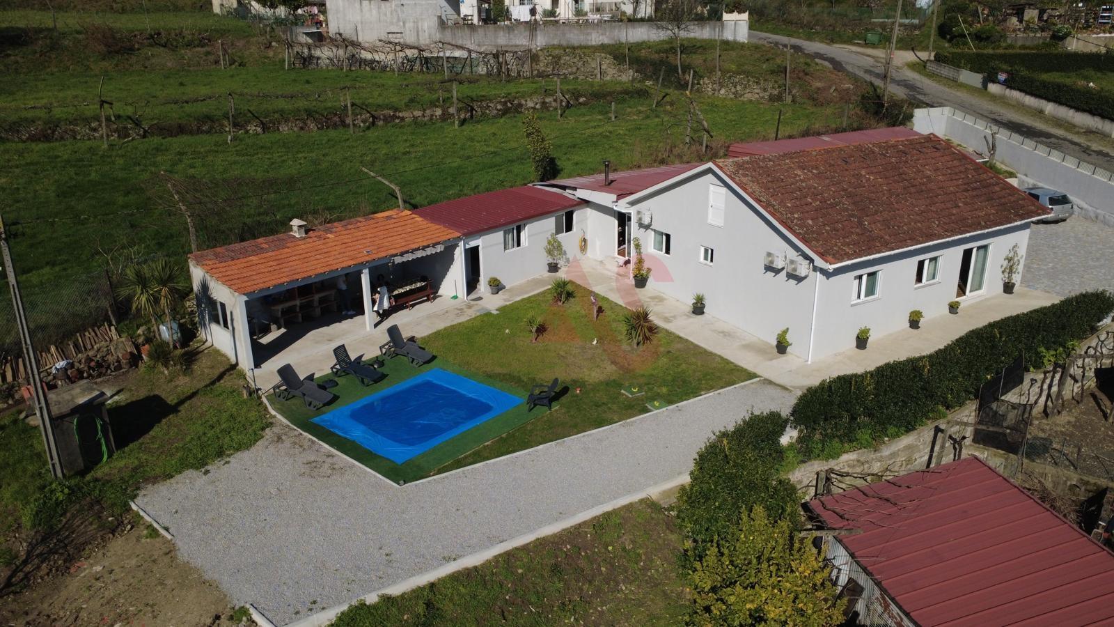 Moradia T3 com Piscina | Torrados – Felgueiras