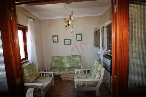 Moradia T2 em Lamelas – Guimarei | Espaço, privacidade e excelente exposição solar