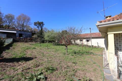 Moradia T2 em Lamelas – Guimarei | Espaço, privacidade e excelente exposição solar