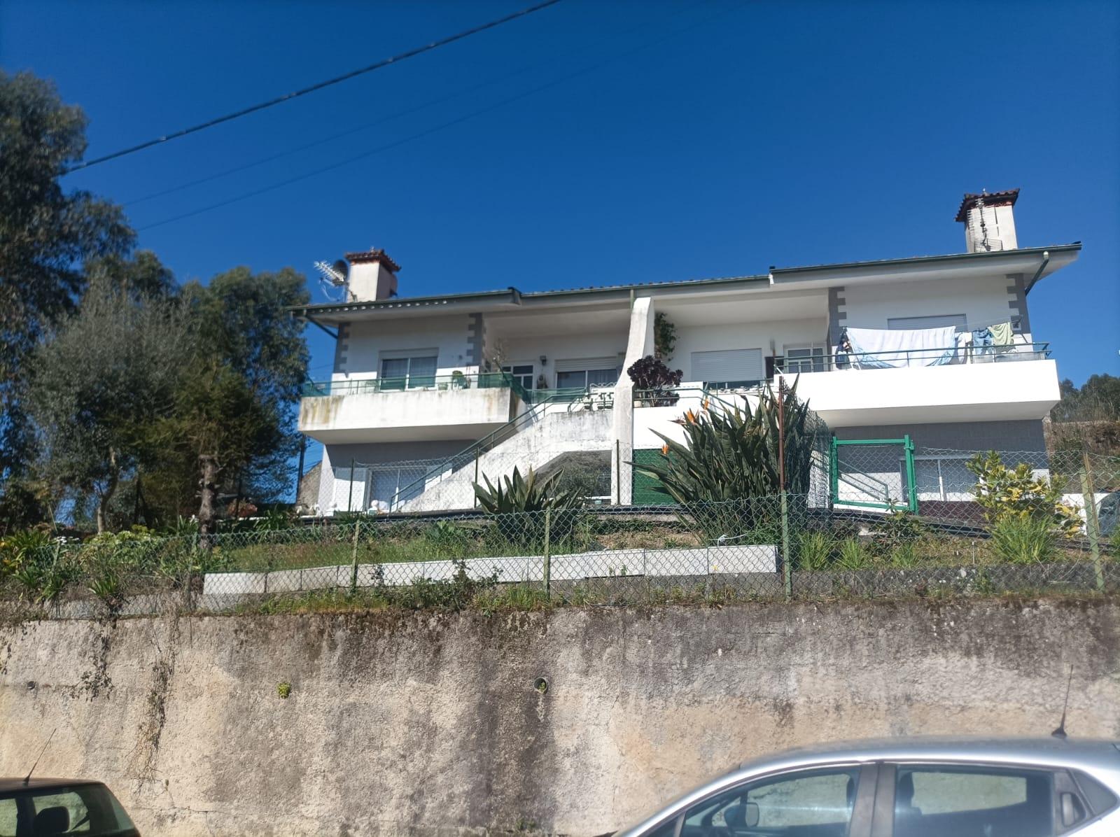 🏡 Andar de Moradia T2 à Venda em Salgueiros – Santa Maria de Oliveira, Famalicão