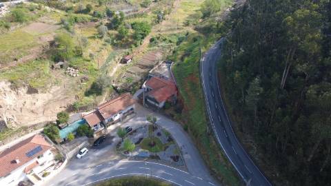 Moradia T3 para Restauro em Sendim, Felgueiras