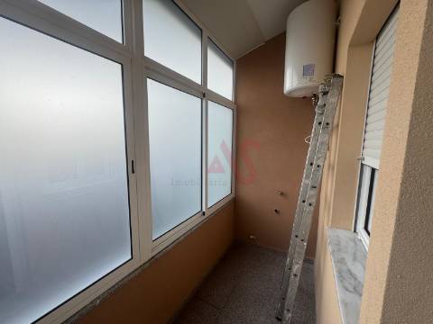 Excelente Apartamento T3 com Garagem Fechada – Águas Santas