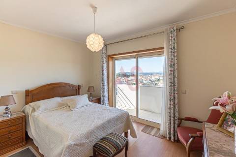 Apartamento T3 em Mesão Frio, Guimarães com 130 m2