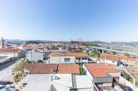 Apartamento T3 em Mesão Frio, Guimarães com 130 m2
