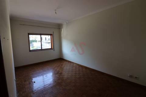 Apartamento T3 para Arrendamento – Moreira de Cónegos