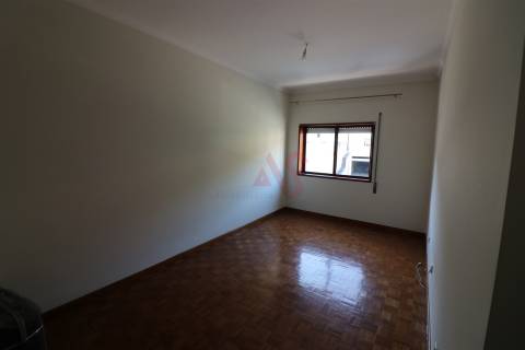 Apartamento T3 para Arrendamento – Moreira de Cónegos