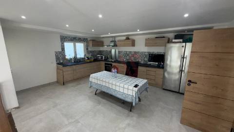 Moradia T3+2 com Piscina e Terreno de 2.760 m² em Idães, Felgueiras