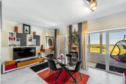 Andar Moradia T2 com vista mar e montanha a 800m da praia – Afife