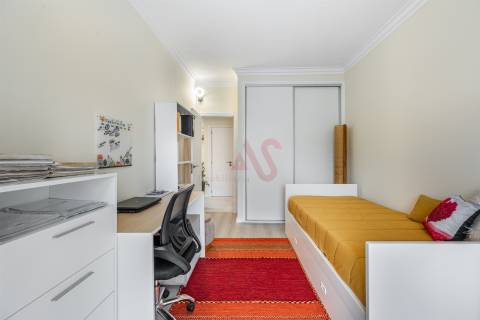 Andar Moradia T2 com vista mar e montanha a 800m da praia – Afife