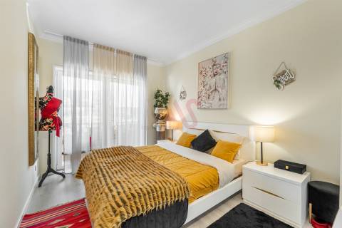 Andar Moradia T2 com vista mar e montanha a 800m da praia – Afife