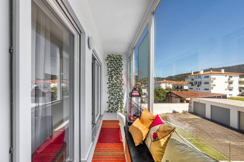 Andar Moradia T2 com vista mar e montanha a 800m da praia – Afife