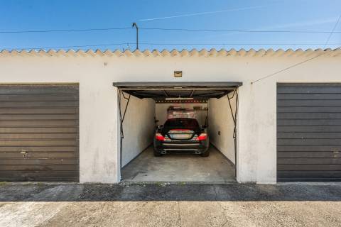 Andar Moradia T2 com vista mar e montanha a 800m da praia – Afife