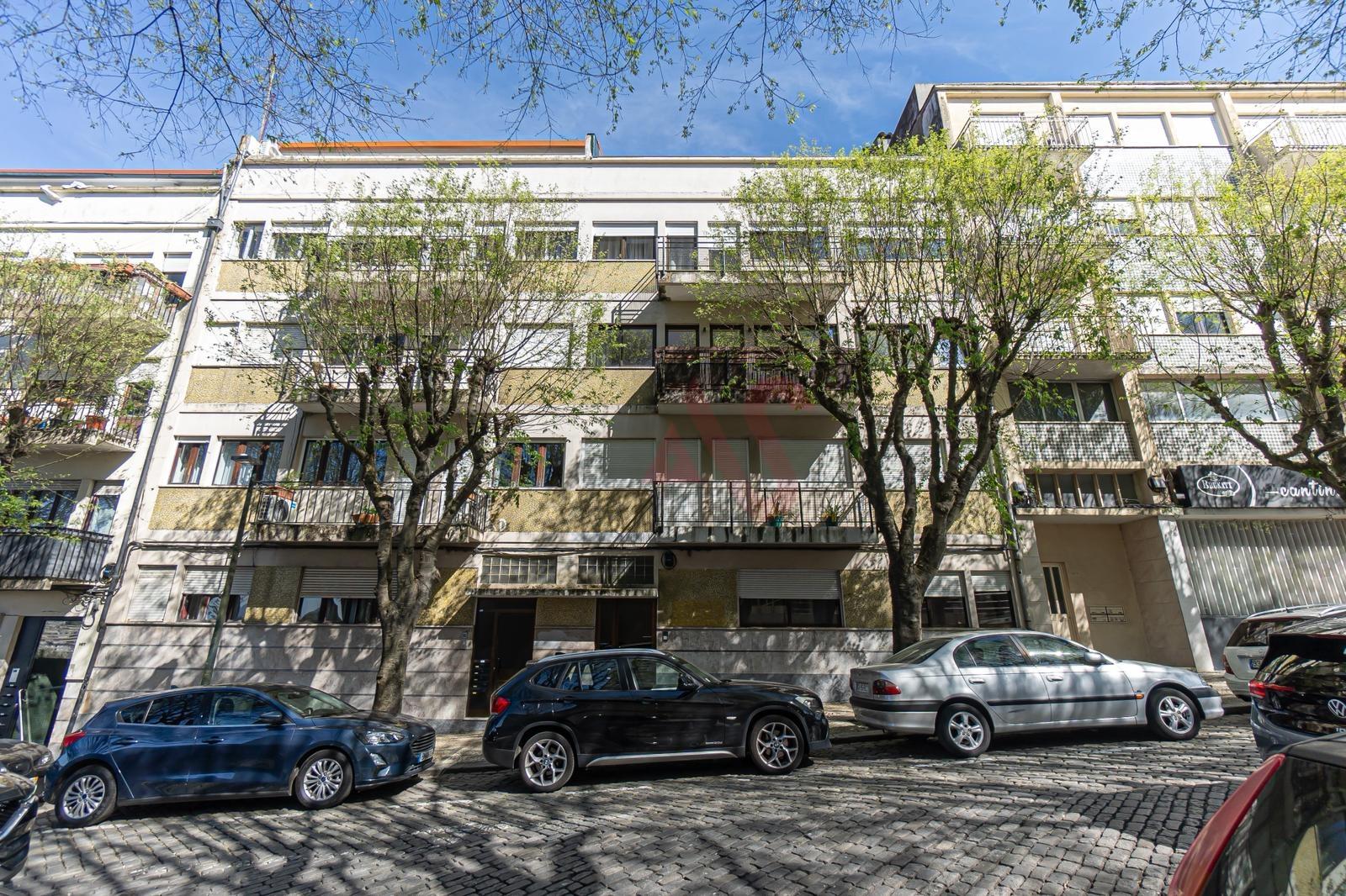Apartamento T2+1 Junto à Estação de Comboios em Urgezes, Guimarães