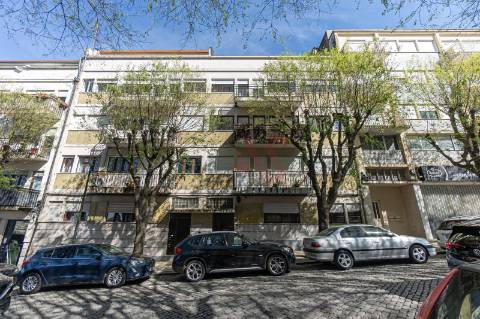 Apartamento T2+1 Junto à Estação de Comboios em Urgezes, Guimarães
