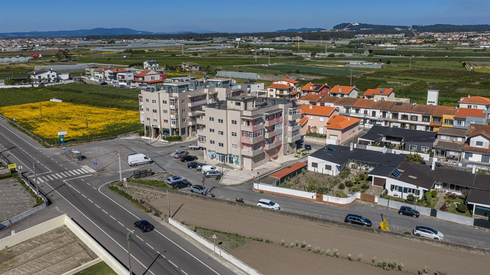 T1 em Aver-o-Mar a 10 min da praia | Último piso | Garagem | Potencial T2