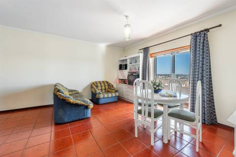 T1 em Aver-o-Mar a 10 min da praia | Último piso | Garagem | Potencial T2