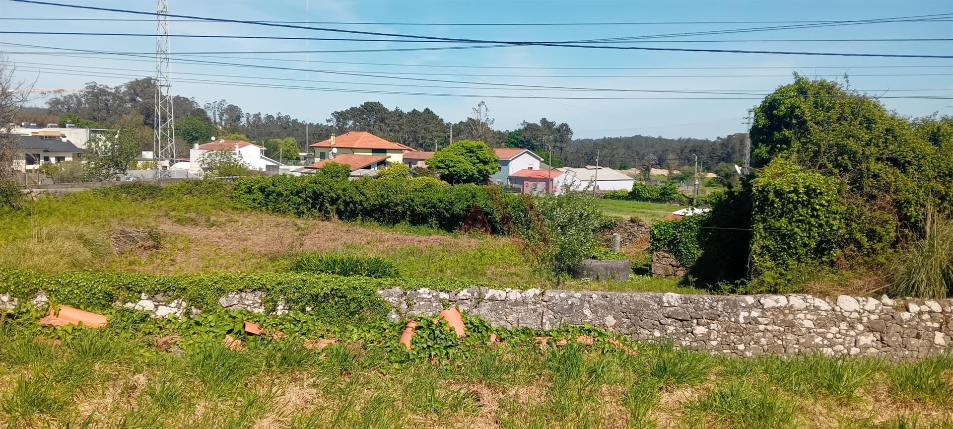 Terreno urbano com 745 m² em Macieira da Maia – Vila do Conde