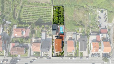 Moradia T5 com Piscina em Silvares, Guimarães