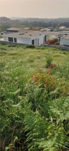 Terreno de 432 m² para Construção com Projeto Aprovado em Ruivães, Vila Nova de Famalicão