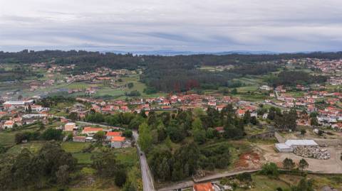 Terreno de 7153 m2 com Potencial de Construção em Monte Córdova – Santo Tirso