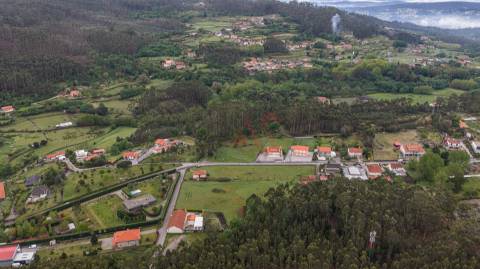 Terreno de 7153 m2 com Potencial de Construção em Monte Córdova – Santo Tirso