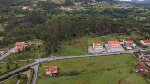 Terreno de 7153 m2 com Potencial de Construção em Monte Córdova – Santo Tirso