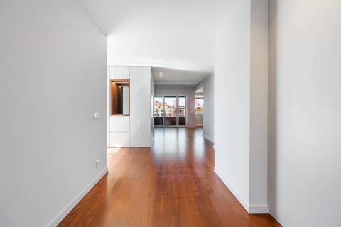 Apartamento T4 Duplex em São Victor, Braga – Exclusividade, Espaço e Conforto