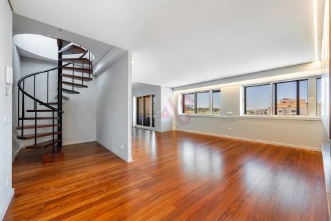 Apartamento T4 Duplex em São Victor, Braga – Exclusividade, Espaço e Conforto