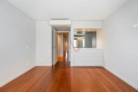 Apartamento T4 Duplex em São Victor, Braga – Exclusividade, Espaço e Conforto