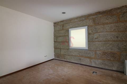 Loja para Arrendamento no Centro de Vizela – 50 m² | 850€/mês