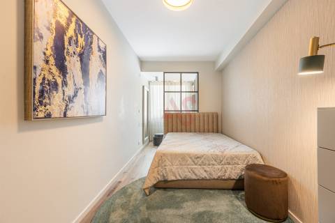 Apartamento T4 na 1ª Linha de Mar – Centro da Póvoa de Varzim com uma Vista Deslumbrante