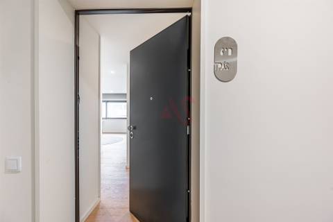 Apartamento T0 (Estúdio) em Guimarães – Moderno, Funcional e com Garagem
