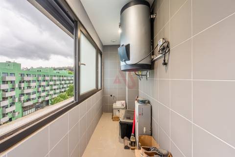 Apartamento T0 (Estúdio) em Guimarães – Moderno, Funcional e com Garagem