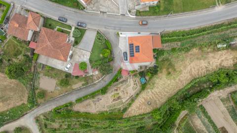 Moradia T3+3 com Duas Habitações Independentes – Excelente Oportunidade de Investimento em Vizela