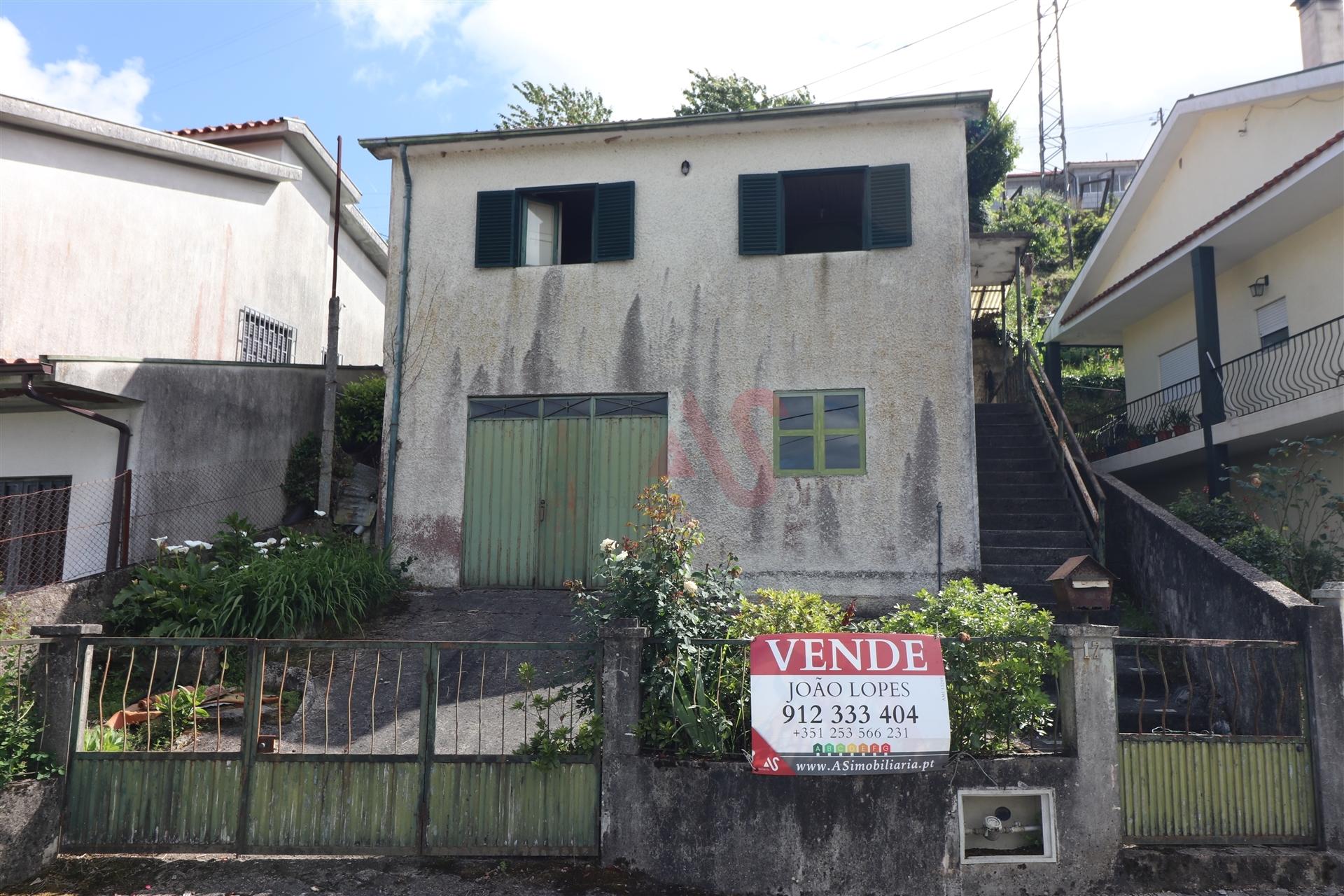 Moradia T4 em São Jorge de Vizela, Felgueiras | 139.000€