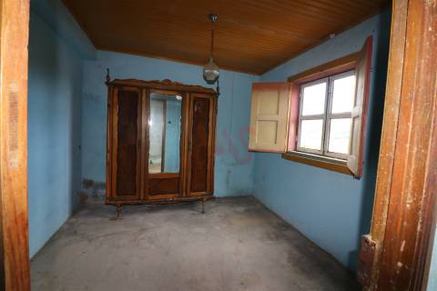 Moradia T4 em São Jorge de Vizela, Felgueiras | 139.000€