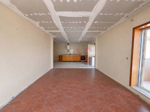 Apartamento T4 Remodelado na Póvoa de Varzim, Porto