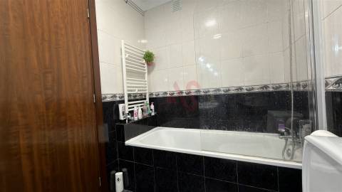 Apartamento T2 para arrendamento em Santa Eulália, Vizela