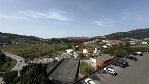 Apartamento T2 para arrendamento em Santa Eulália, Vizela