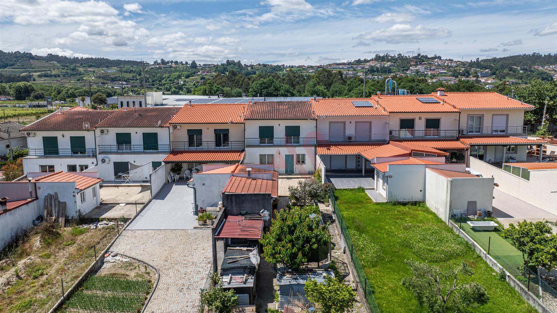 Moradia em Banda T3 | Sernande, Felgueiras
