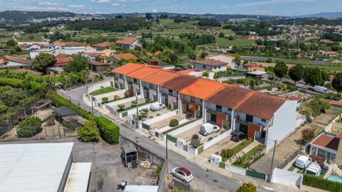 Moradia em Banda T3 | Sernande, Felgueiras