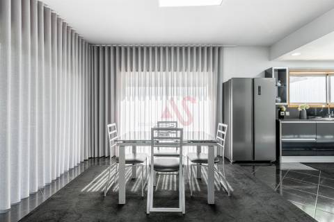 Moradia T3 em Pombeiro de Ribavizela, Felgueiras