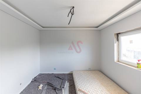 Moradia T3 em remodelação em Santa Maria de Lamas, Santa Maria da Feira