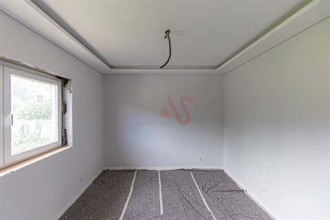 Moradia T3 em remodelação em Santa Maria de Lamas, Santa Maria da Feira