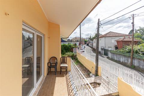 Moradia T3 em remodelação em Santa Maria de Lamas, Santa Maria da Feira