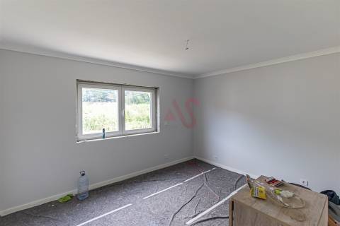 Moradia T3 em remodelação em Santa Maria de Lamas, Santa Maria da Feira