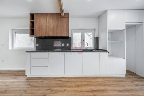 Apartamento T1+1 com Varanda no Centro de Vizela
