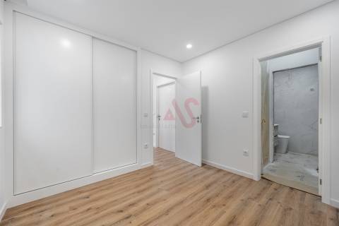Apartamento T1+1 com Varanda no Centro de Vizela